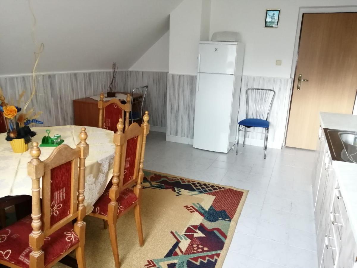 Ubytovanie Emily Dunajská Streda Exteriör bild